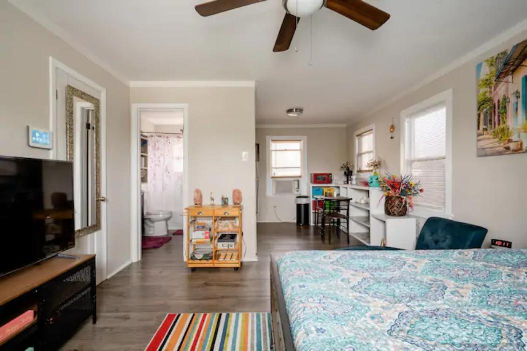 Cozy Studio In The Downtown/Montrose Area Apartamento Houston Exterior foto